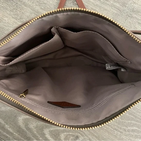 Fossil Fiona Large Crossbody - Picture 6 of 6